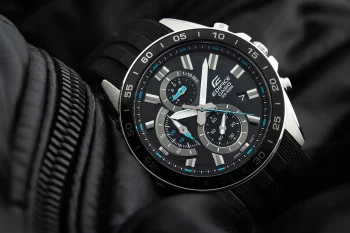 ساعت کاسیو ادیفایس EFV-550P-1A صفحه مشکی